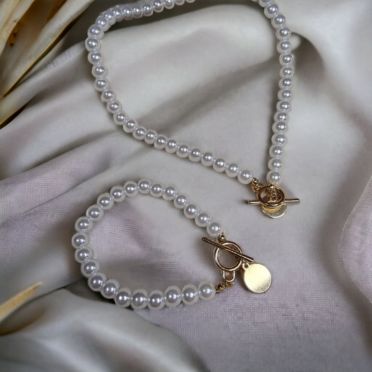 Pearl Jewelry Set Necklace & Bracelet 🤍